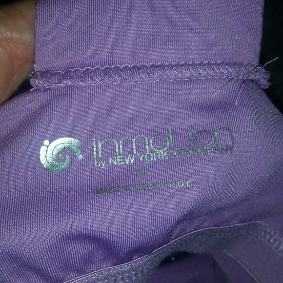 athletic tank top with tie front and shelf bra. - Picture 3 of 3